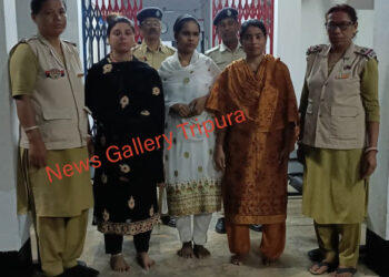 চার বাংলাদেশী মহিলা পুলিশের জালে