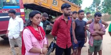 স্বামী-স্ত্রীর মিথ্যা পরিচয় দিয়ে শেষ রক্ষা হল না