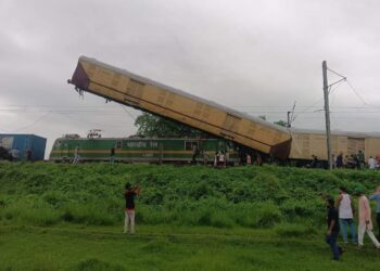 মাল গাড়ির ধাক্কায় লাইনচ্যুত কাঞ্চনজঙ্ঘা এক্সপ্রেস