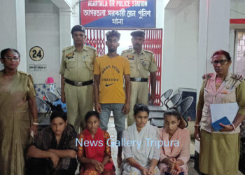 চার বাংলাদেশী সহ এক ভারতীয় মানব পাচারকারী আটক পুলিশের হাতে