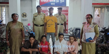 চার বাংলাদেশী সহ এক ভারতীয় মানব পাচারকারী আটক পুলিশের হাতে