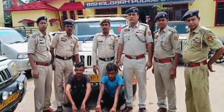 গবাদিপশু চুরি করতে গিয়ে গ্রামবাসীদের হাতে আটক দুই চোর