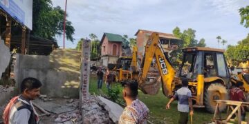 ভেঙ্গে গুড়িয়ে দেওয়া হল ভারতরত্ন সংঘ