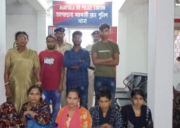 আগরতলা জিআরপি থানার পুলিশের হাতে আটক ৭ বাংলাদেশী
