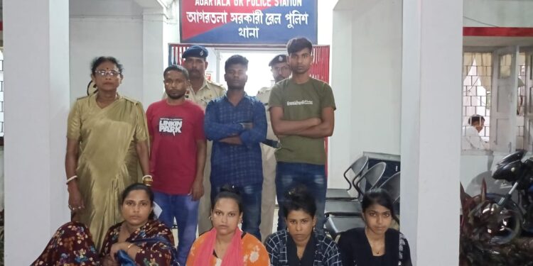 আগরতলা জিআরপি থানার পুলিশের হাতে আটক ৭ বাংলাদেশী