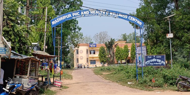 জল শূন্য মধুপুর প্রাথমিক স্বাস্থ্য কেন্দ্র
