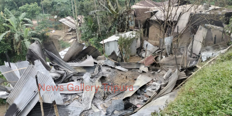 গন্ডাছড়ায় রাতে ব্যাপক ভাঙচুর ও অগ্নিসংযোগের পর ক্ষতচিহ্ন!