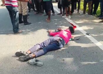 বাস গাড়ির চাকায় পিষ্ট বাইক চালক সহ এক আরোহী