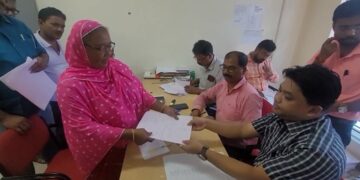 জেলা পরিষদের ৭টি আসনেই প্রার্থী পদে নমিনেশন দাখিল করে সিপিআই(এম)