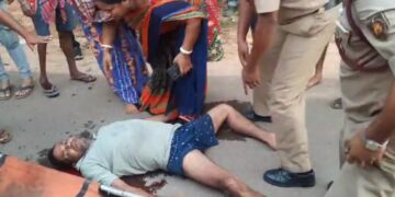 জাতীয় সড়কে বাইক দুর্ঘটনায় আহত পথচারী সহ বাইক চালক