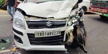 তিন তিনটি গাড়ি মুখোমুখি সংঘর্ষে গুরুতর আহত চার