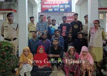 ১১ জন বাংলাদেশী সহ তিন ভারতীয় মানব পাচারকারী আটক!