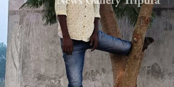 সাতসকালে ঝুলন্ত মৃতদেহ উদ্ধারের ঘটনায় ব্যাপক চাঞ্চল্য