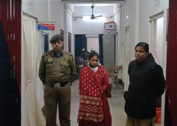 এিশ কেজি শুঁকনো গাঁজা সহ পুলিশের হাতে আটক এক মহিলা নেশা কারবারি!