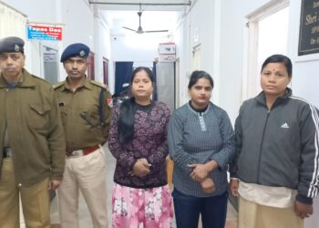 পুলিশের হাতে আটক ২ বাংলাদেশী মহিলা নাগরিক!