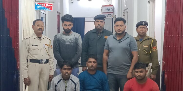 জিআরপি থানার পুলিশের হাতে আটক পাঁচ মানব পাচারকারী!