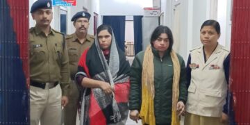 পুলিশের হাতে আটক ২ বাংলাদেশী মহিলা!