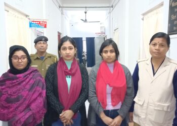 বুধবার তিন বাংলাদেশী যুবতী আটক!