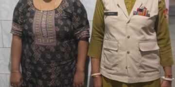 এক শিশু সহ দুই বাংলাদেশী আটক!