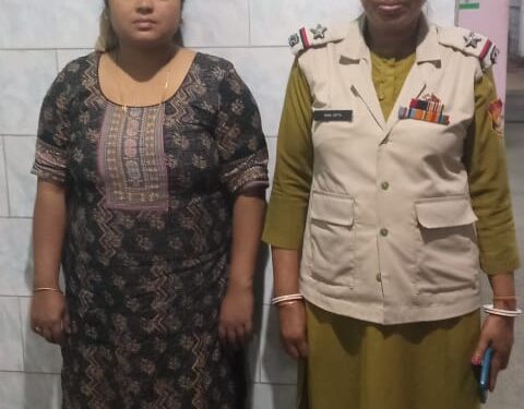 এক শিশু সহ দুই বাংলাদেশী আটক!