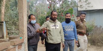 বাড়ির কাঁচা লেট্রিনের গর্ত থেকে উদ্ধার খুনের ধারালো অস্ত্র!