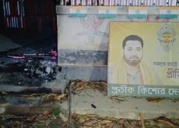 বিজেপি পার্টি অফিসে দুষ্কৃতীদের অগ্নিসংযোগ!