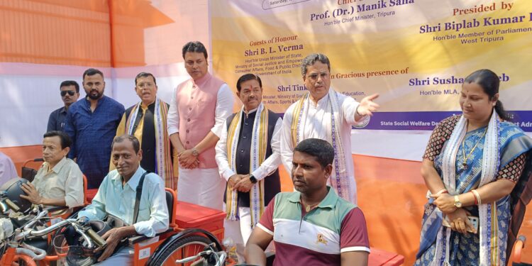 দিব্যাঙ্গদের কৃত্রিম অঙ্গ তৈরীর কারখানার শিলান্যাস ও ভিওিপ্রস্তর স্থাপন  বিশালগড়ে