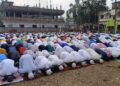 সোমবার সারা রাজ্যের সাথে মতিনগরেও অনুষ্ঠিত ঈদের নামাজ