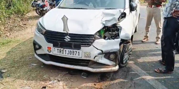 দুর্ঘটনার শিকার সিপাহীজলা পুলিশ সুপারের গাড়ি!