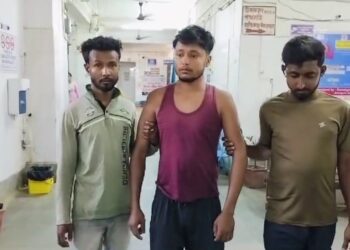 পূর্ব শত্রুতার জেরে এক যুবককে বেধড়ক মারধর!