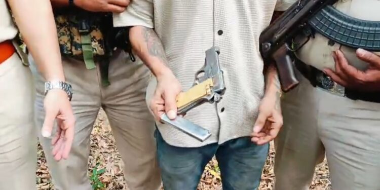 সিপাহীজলা থেকে আগ্নেয়াস্ত্র উদ্ধারের ঘটনায় ব্যাপক চাঞ্চল্য!