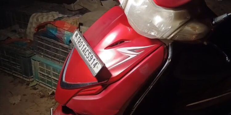 ধারালো অস্ত্রের মুখে মহিলার সর্বস্ব লুট করার চেষ্টা