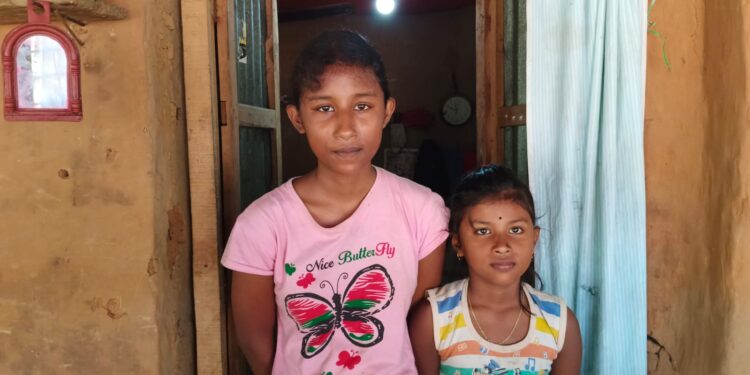 দুই শিশু সন্তানকে ফেলে জন্মদাএী মা পালিয়ে গেল পর পুরুষের হাত ধরে!