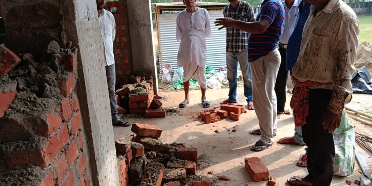 কমলাসাগরে বিভিন্ন নির্মাণ কাজে নিম্নমানের কাজের অভিযোগ