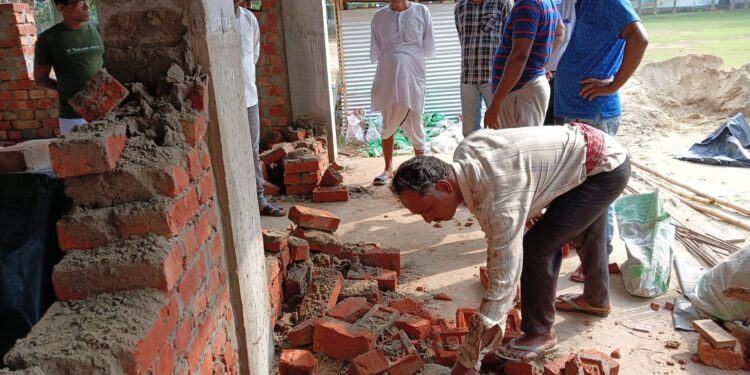 কমলাসাগরে বিভিন্ন নির্মাণ কাজে নিম্নমানের কাজের অভিযোগ