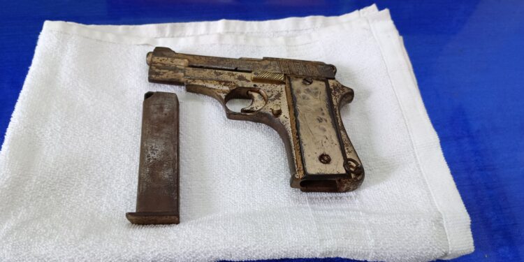 ঘটনার ছয় দিনের মাথায় উদ্ধার ছিনতাই কান্ডে ব্যবহৃত আগ্নেয়াস্ত্রটি