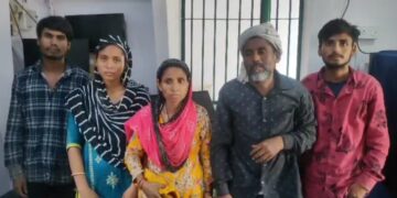 অবৈধভাবে ভারতে অনুপ্রবেশ করতে গিয়ে পুলিশের হাতে আটক পাঁচ বাংলাদেশী