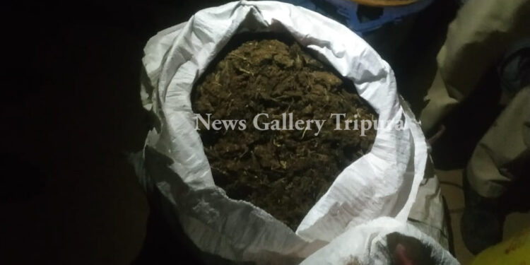 বিপুল পরিমাণ গাঁজা সহ পুলিশের হাতে আটক এক!