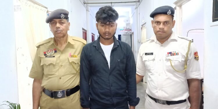 ৭ কেজি শুঁকনো গাঁজা সহ পুলিশের হাতে আটক এক