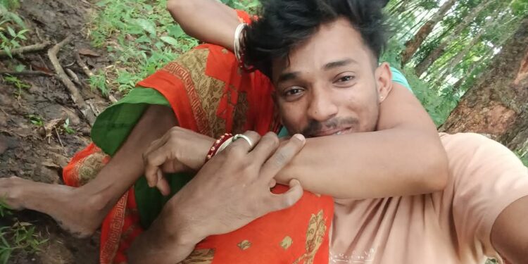 অবুঝ প্রেমের বলি এক যুবক!