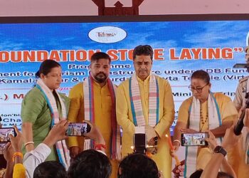 মুখ্যমন্ত্রীর হাত ধরে দুই দুইটি প্রকল্পের ভিত্তি প্রস্তর স্থাপন