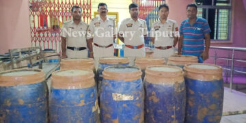 সোনামুড়া থানার ওসি তাপস দাসের নেতৃত্বে কোটি টাকার গাঁজা উদ্ধার!