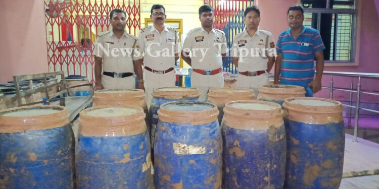 সোনামুড়া থানার ওসি তাপস দাসের নেতৃত্বে কোটি টাকার গাঁজা উদ্ধার!