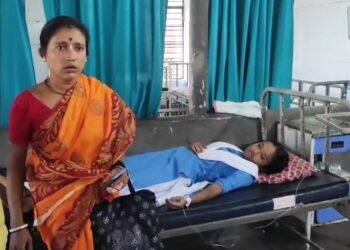 এবিভিপির মিছিলে গিয়ে অসুস্থ একাধিক স্কুলের ছাত্র-ছাত্রী