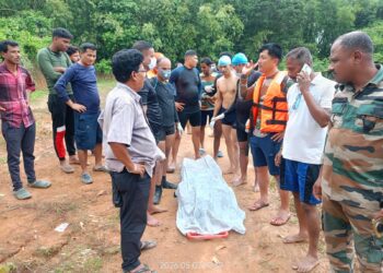 অবশেষে দুদিন পর ভেসে উঠল নদীতে তলিয়ে যাওয়া রাকেশ শীলের মৃতদেহ।