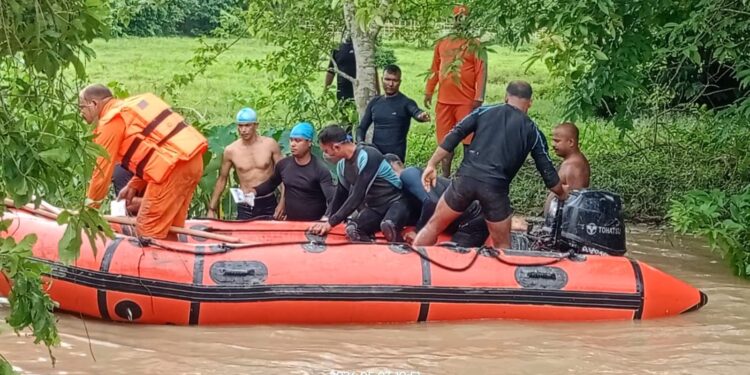 অবশেষে দুদিন পর ভেসে উঠল নদীতে তলিয়ে যাওয়া রাকেশ শীলের মৃতদেহ।