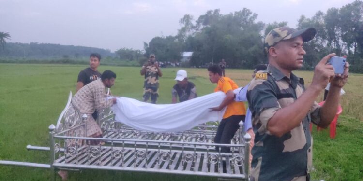 বিএসএফের গুলিতে নিহত দুই বাংলাদেশী